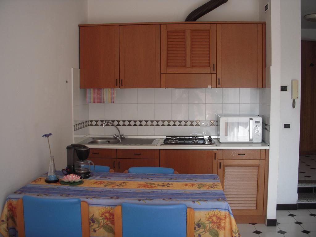 Residence Hotel Edy Imperia Kültér fotó
