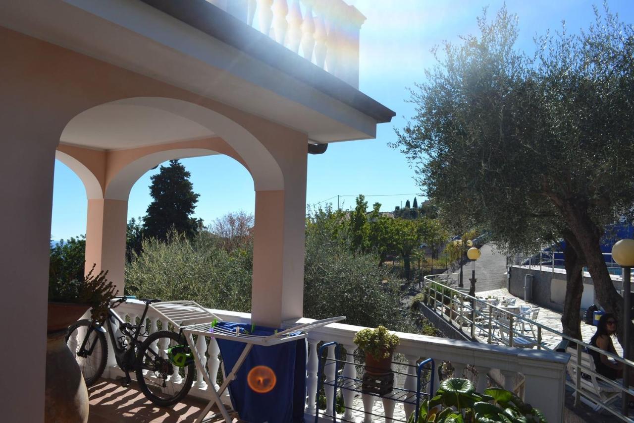Residence Hotel Edy Imperia Kültér fotó