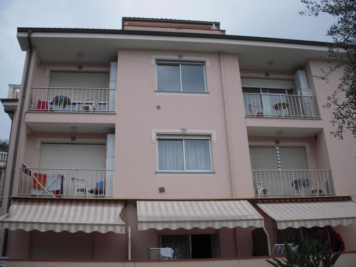 Residence Hotel Edy Imperia Kültér fotó